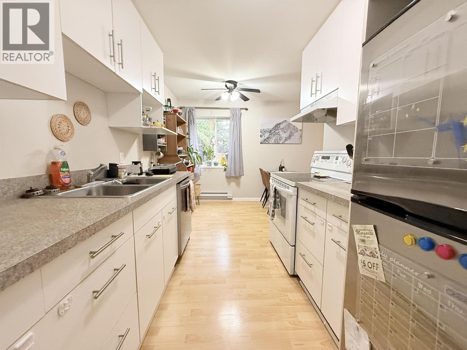 26 38175 Westway Avenue, Squamish, British Columbia  V8B 0C2 - Photo 3 - R3078032