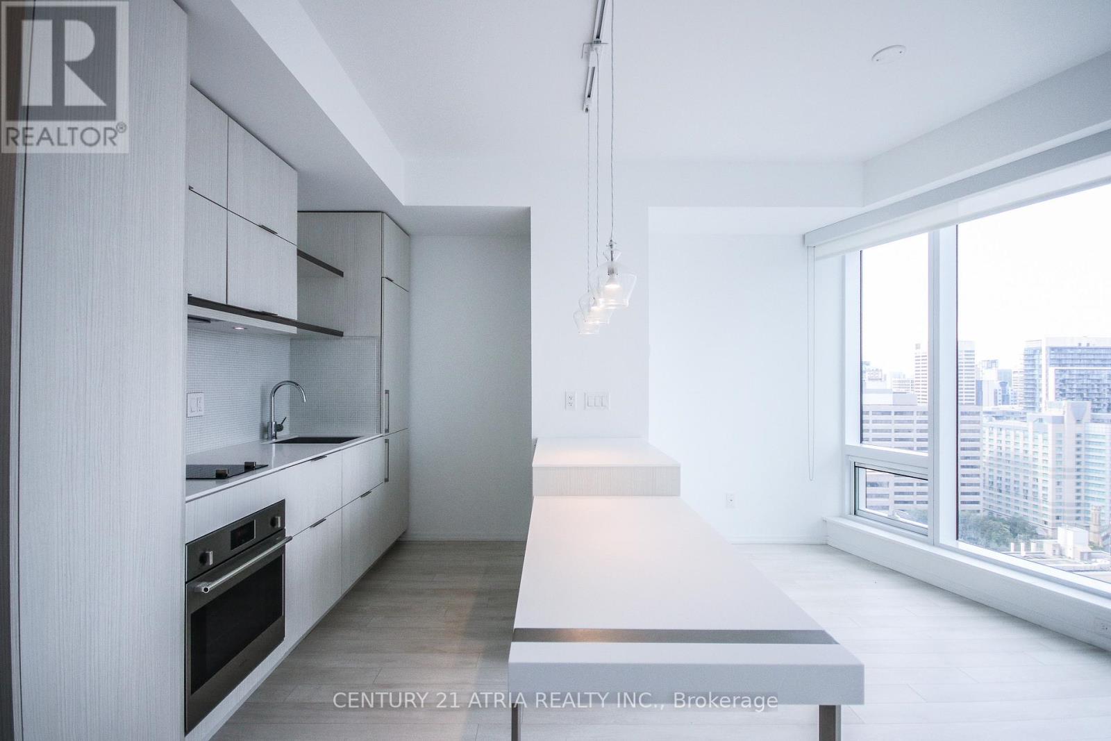 197 Yonge Street, Toronto (Church-Yonge Corridor), Ontario  M5B 0C1 - Photo 4 - C12684704