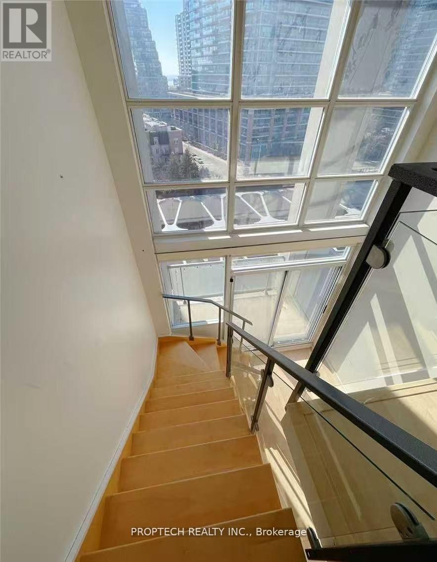 916 - 1 Shaw Street, Toronto, Ontario  M6K 0A1 - Photo 8 - C12684714