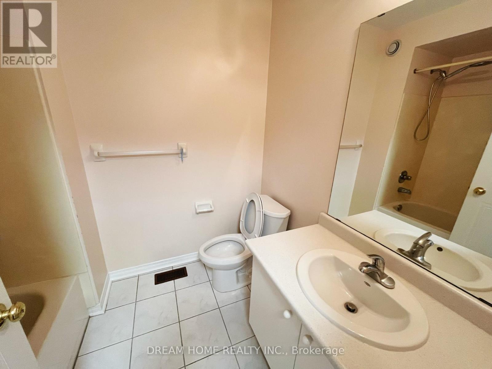 79 Cairncross Crescent, Markham, Ontario  L3S 3Y1 - Photo 10 - N12684730