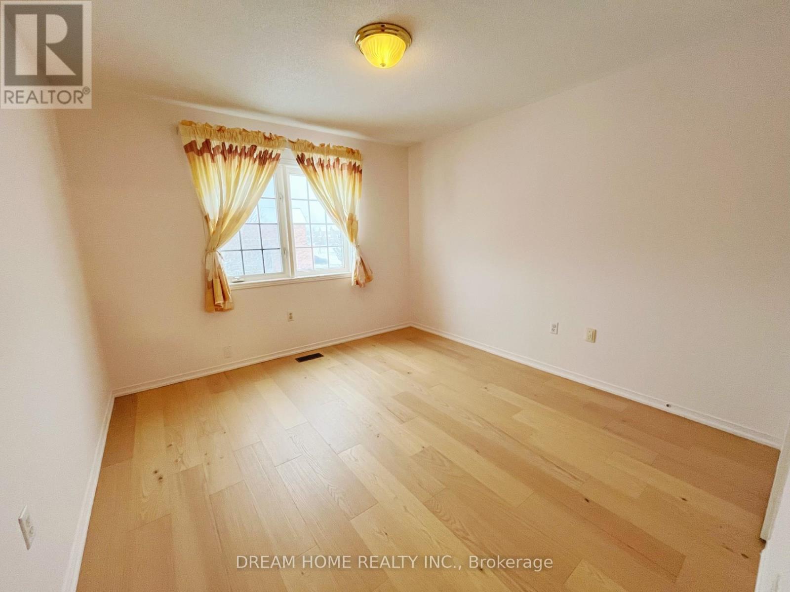 79 Cairncross Crescent, Markham, Ontario  L3S 3Y1 - Photo 8 - N12684730