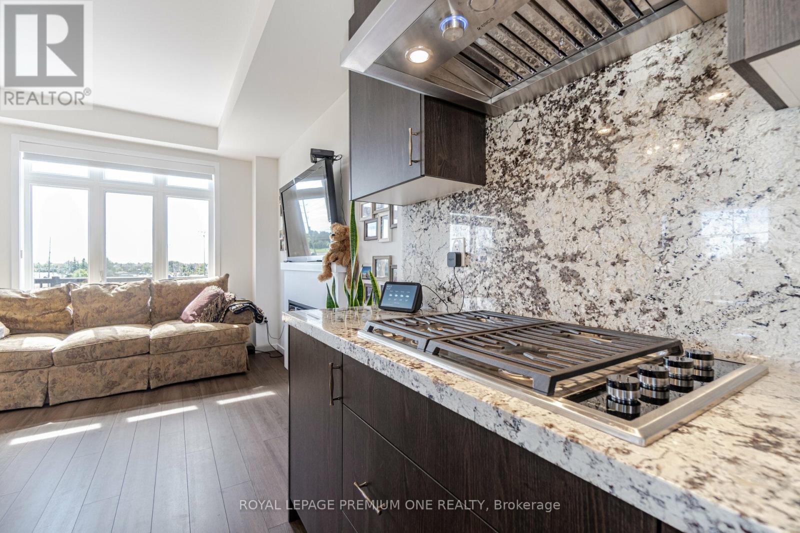 2 Seacoasts Circle, Vaughan, Ontario  L6A 5B6 - Photo 15 - N12602198