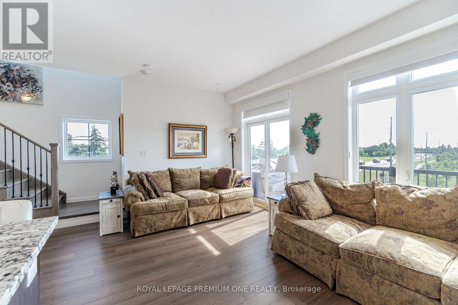 2 Seacoasts Circle, Vaughan, Ontario  L6A 5B6 - Photo 9 - N12602198