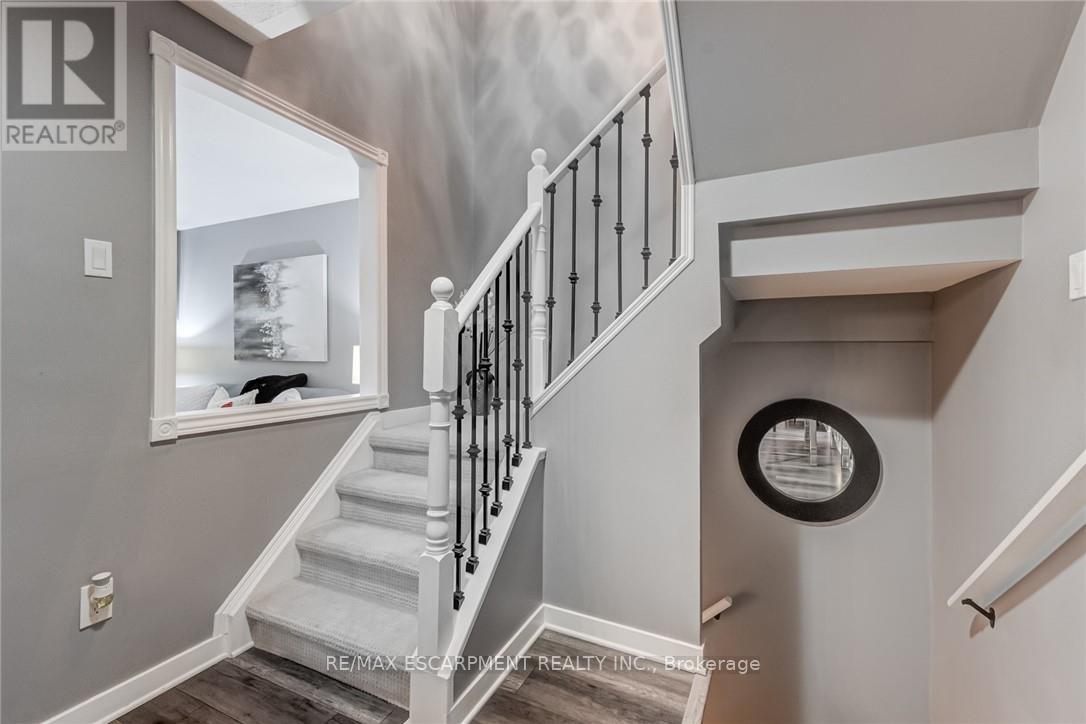 48 - 2825 Gananoque Drive, Mississauga, Ontario  L5N 1V6 - Photo 17 - W12684700