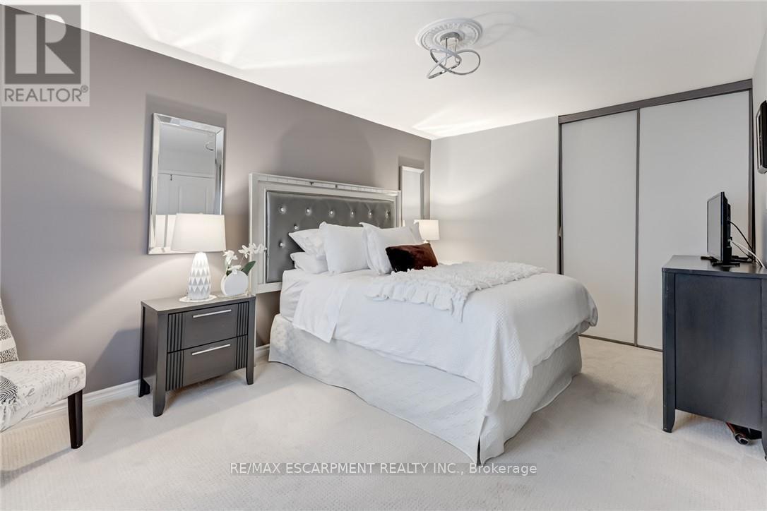 48 - 2825 Gananoque Drive, Mississauga, Ontario  L5N 1V6 - Photo 18 - W12684700