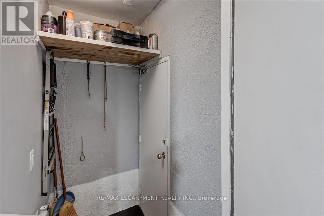 48 - 2825 Gananoque Drive, Mississauga, Ontario  L5N 1V6 - Photo 35 - W12684700