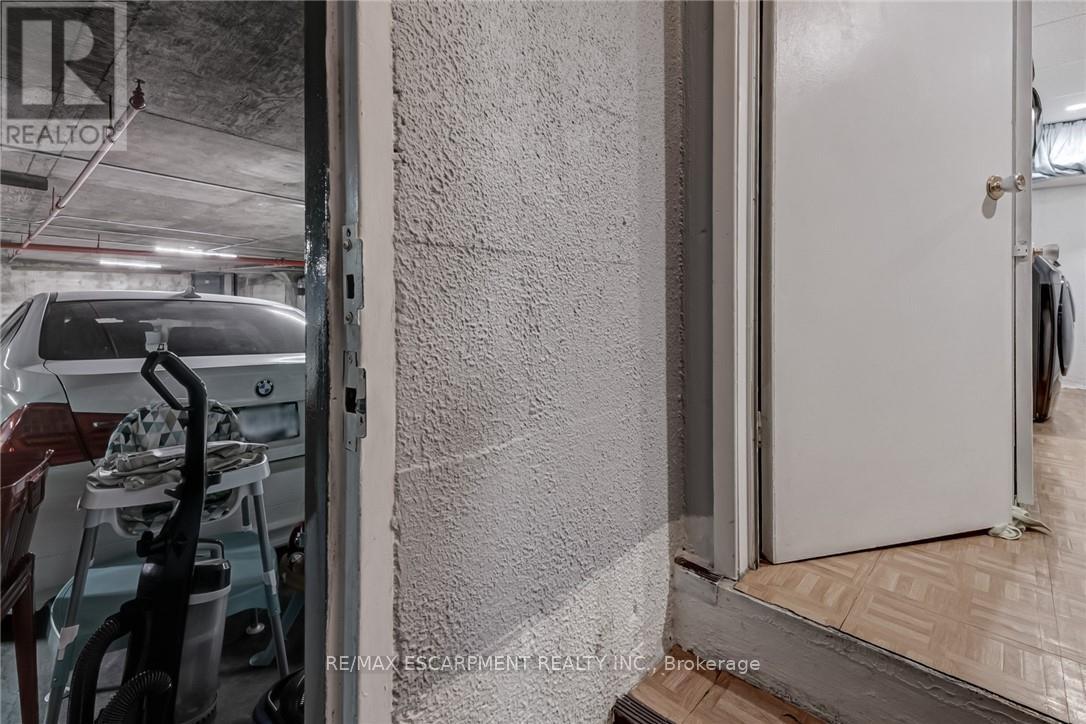 48 - 2825 Gananoque Drive, Mississauga, Ontario  L5N 1V6 - Photo 36 - W12684700