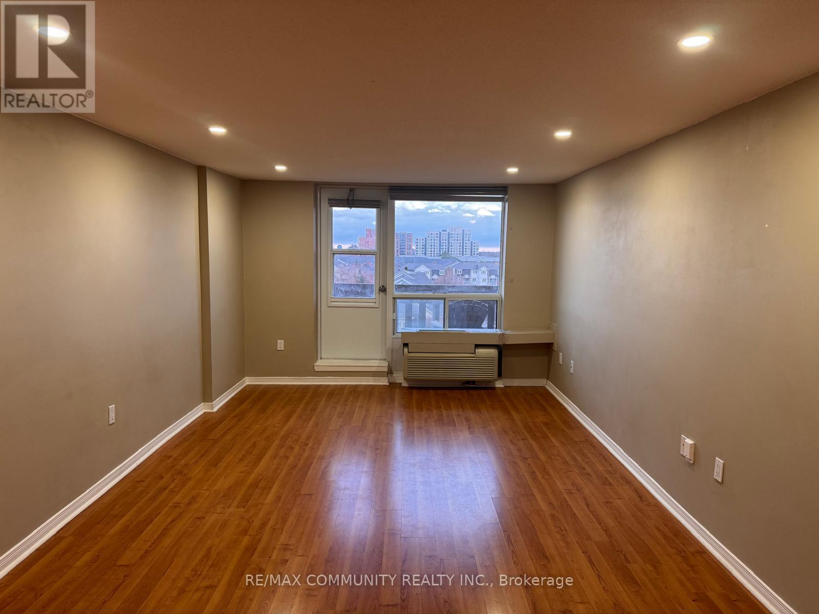 505 - 6720 Glen Erian Drive, Mississauga, Ontario  L5N 3K8 - Photo 6 - W12684712