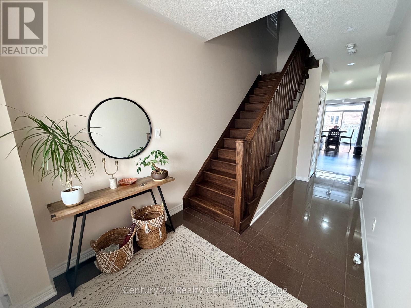 Main - 59 Antibes Drive, Brampton (Credit Valley), Ontario  L6X 0R8 - Photo 3 - W12684718