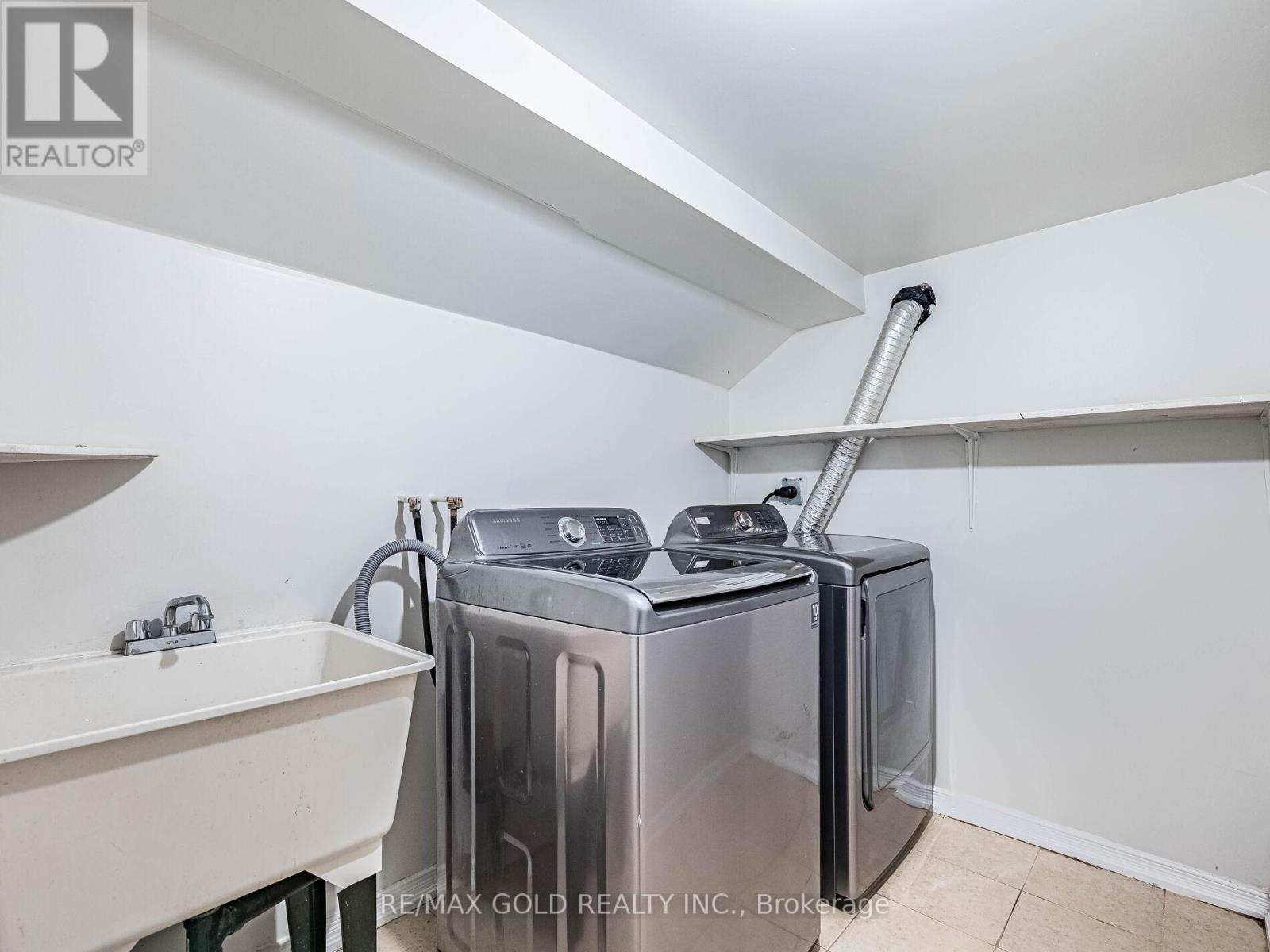 33 Fiddleneck Crescent, Brampton (Sandringham-Wellington), Ontario  L6R 1R2 - Photo 34 - W12684726