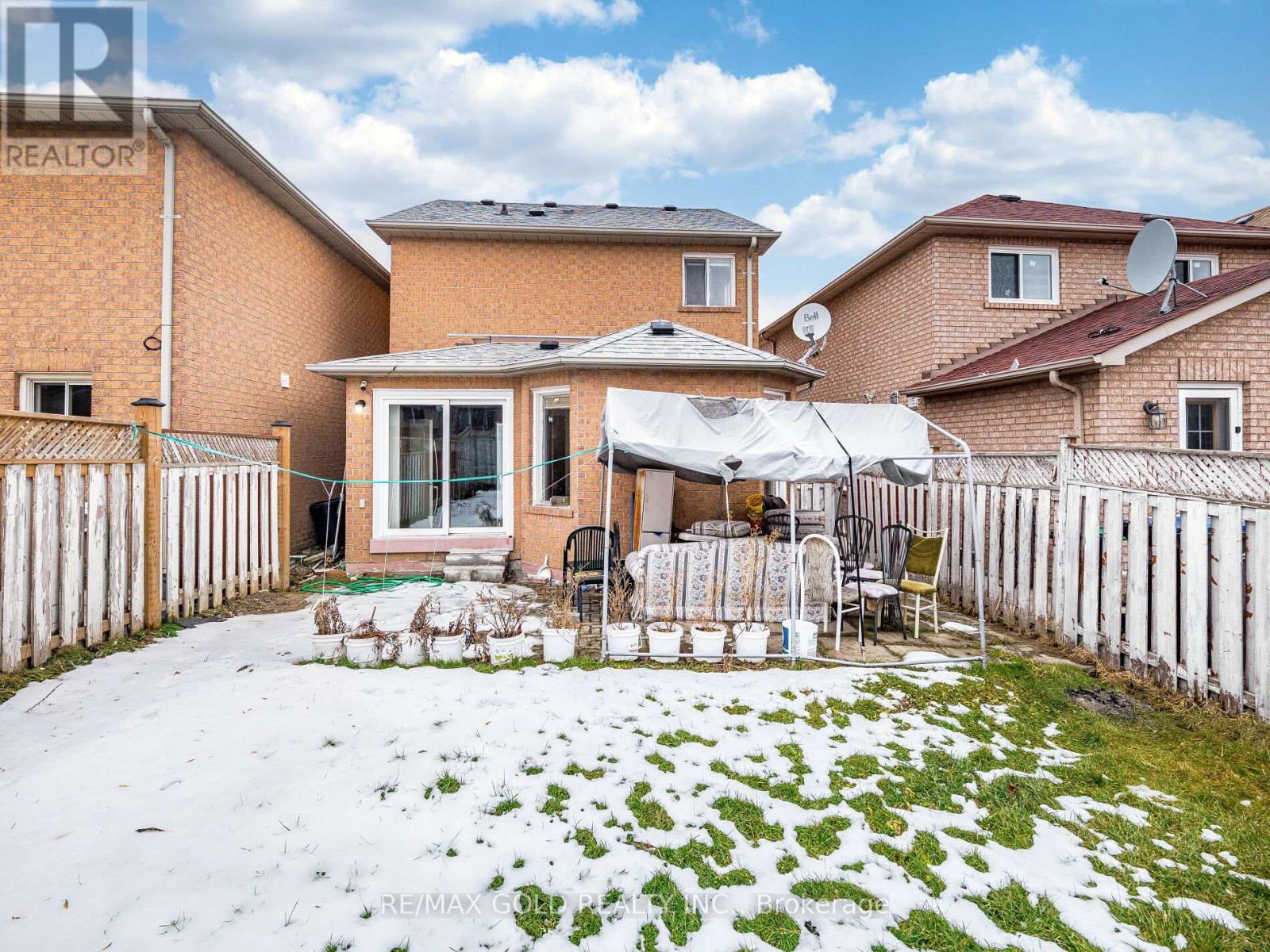 33 Fiddleneck Crescent, Brampton (Sandringham-Wellington), Ontario  L6R 1R2 - Photo 37 - W12684726