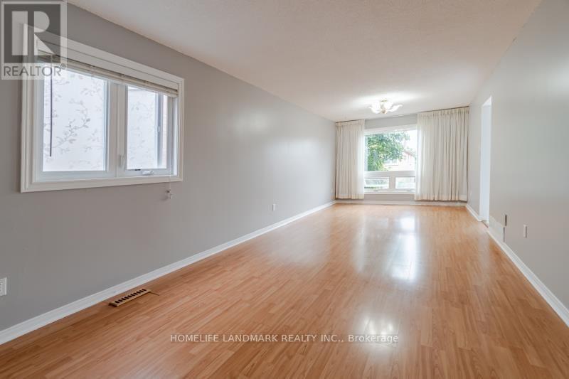 Upper - 5235 Astwell Avenue, Mississauga (Hurontario), Ontario  L5R 3H8 - Photo 4 - W12684728