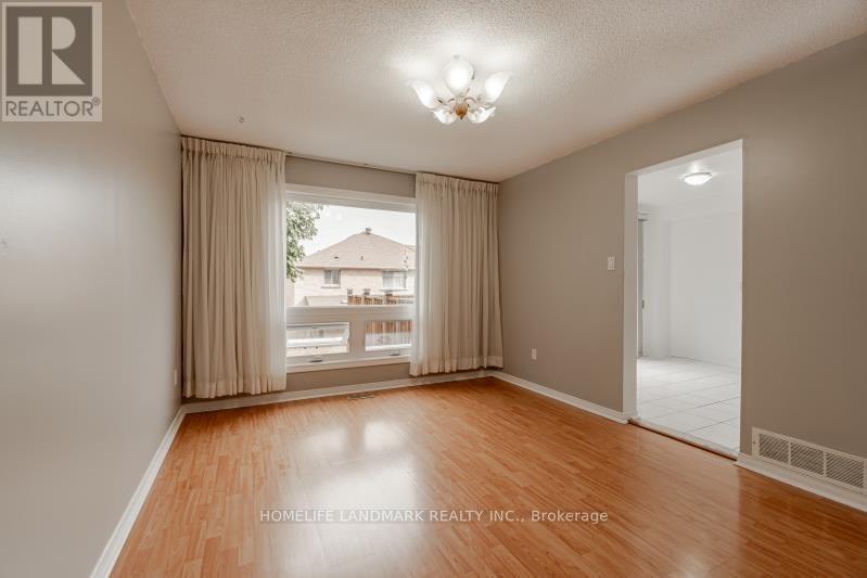 Upper - 5235 Astwell Avenue, Mississauga (Hurontario), Ontario  L5R 3H8 - Photo 5 - W12684728