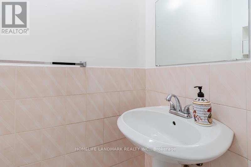 Upper - 5235 Astwell Avenue, Mississauga (Hurontario), Ontario  L5R 3H8 - Photo 7 - W12684728