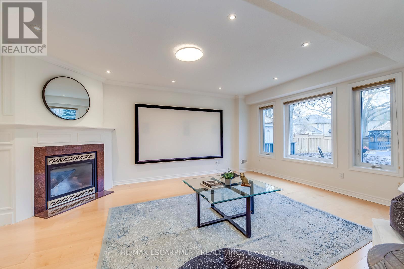 2201 Galloway Drive, Oakville (Jc Joshua Creek), Ontario  L6H 5M1 - Photo 39 - W12684742