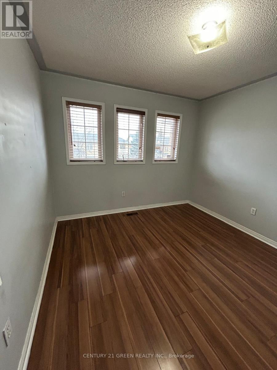 Main - 45 Seaside Circle, Brampton, Ontario  L6R 2G7 - Photo 5 - W12684748