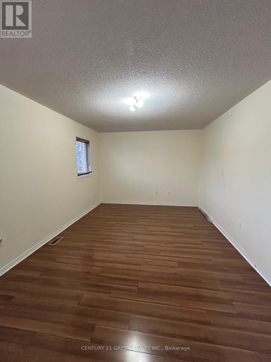 Main - 45 Seaside Circle, Brampton, Ontario  L6R 2G7 - Photo 7 - W12684748