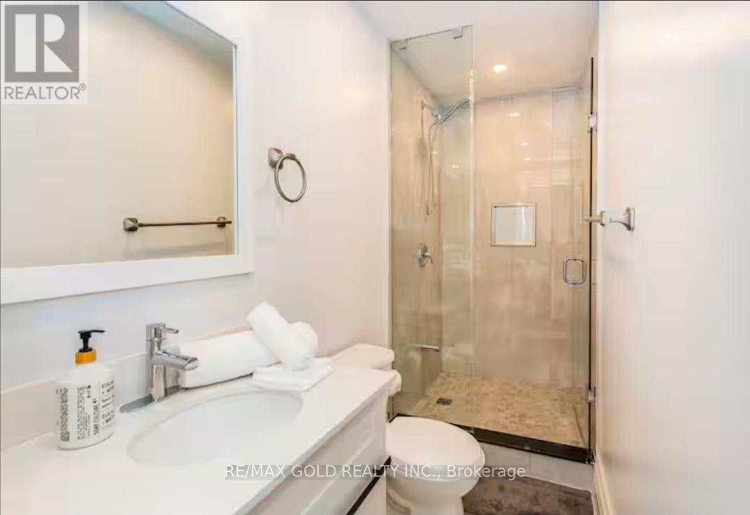 Upper - 1749 Wembury Road, Mississauga (Lorne Park), Ontario  L5J 4G4 - Photo 19 - W12684750