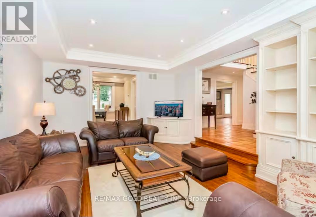 Upper - 1749 Wembury Road, Mississauga (Lorne Park), Ontario  L5J 4G4 - Photo 6 - W12684750