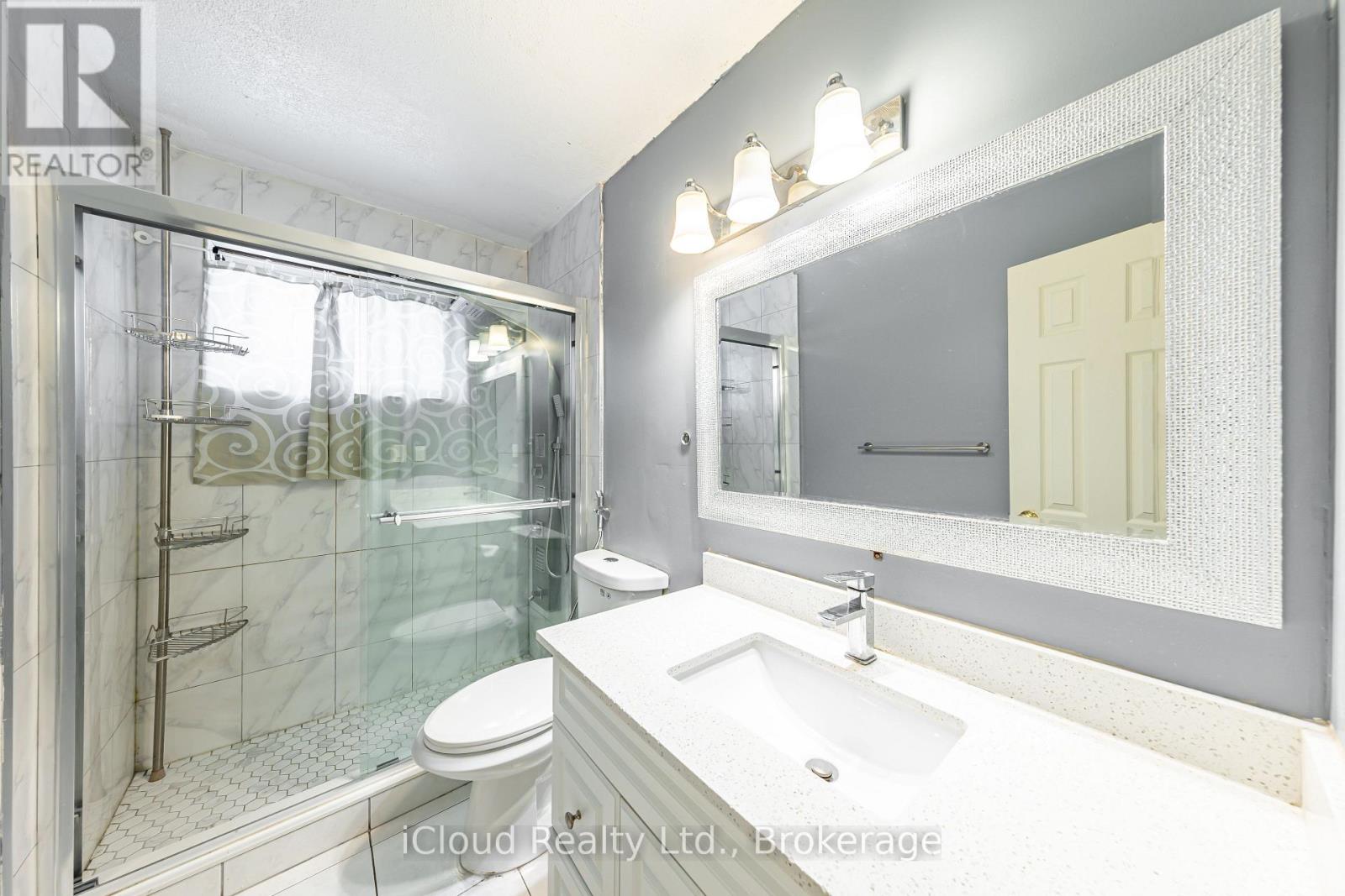 25 Monterrey Drive, Toronto, Ontario  M9V 1S7 - Photo 10 - W12684752