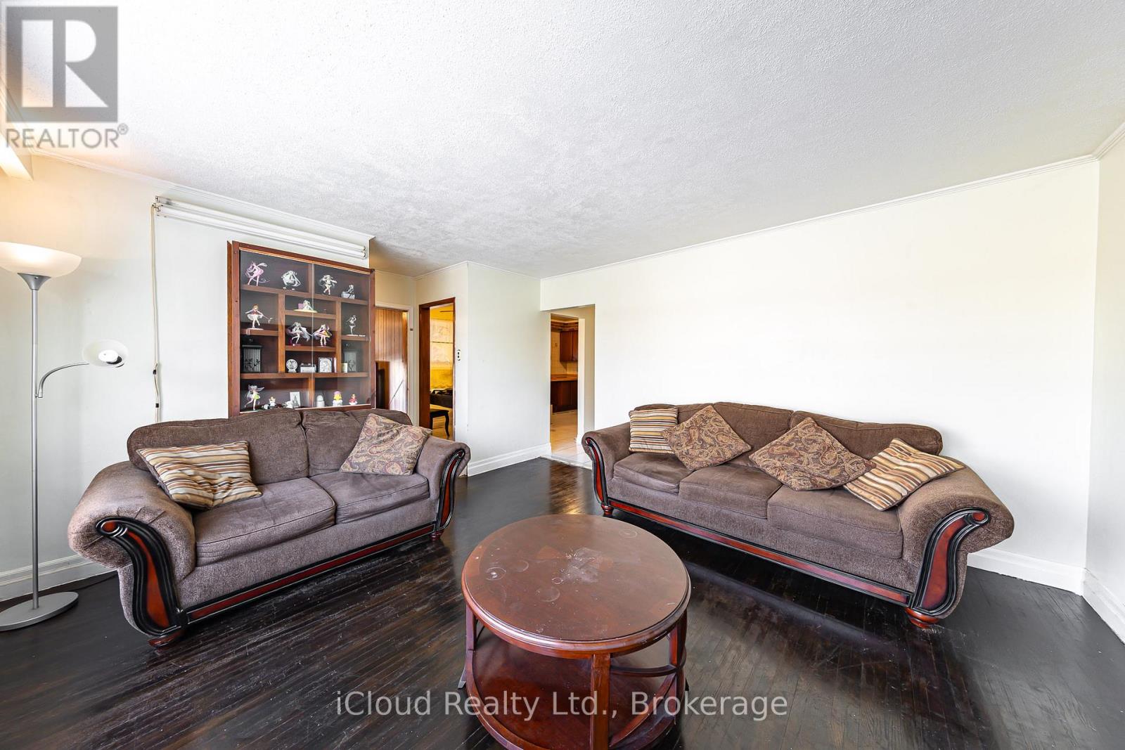 25 Monterrey Drive, Toronto, Ontario  M9V 1S7 - Photo 2 - W12684752