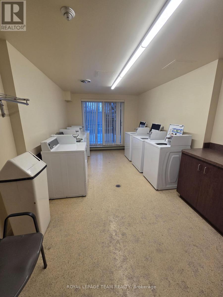 304 - 50 Burnside Avenue, Ottawa, Ontario  K1Y 2M2 - Photo 23 - X12644448