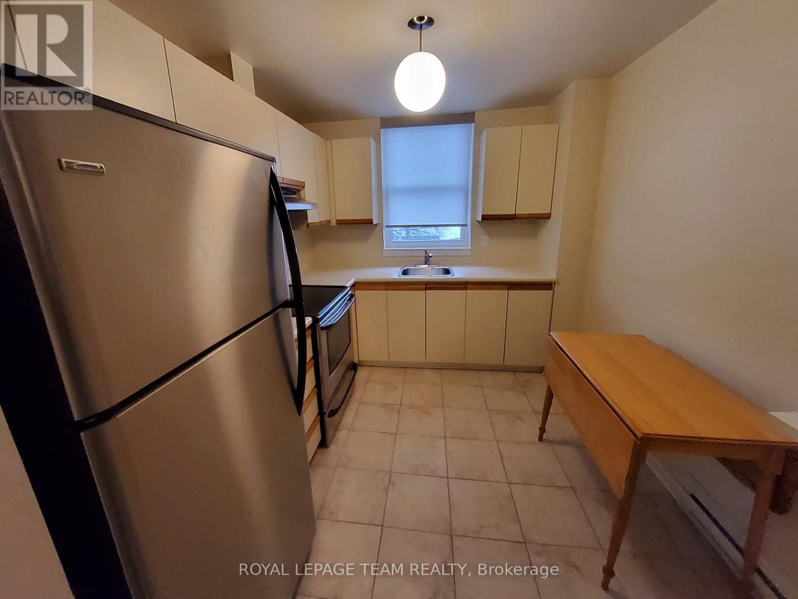 304 - 50 Burnside Avenue, Ottawa, Ontario  K1Y 2M2 - Photo 8 - X12644448