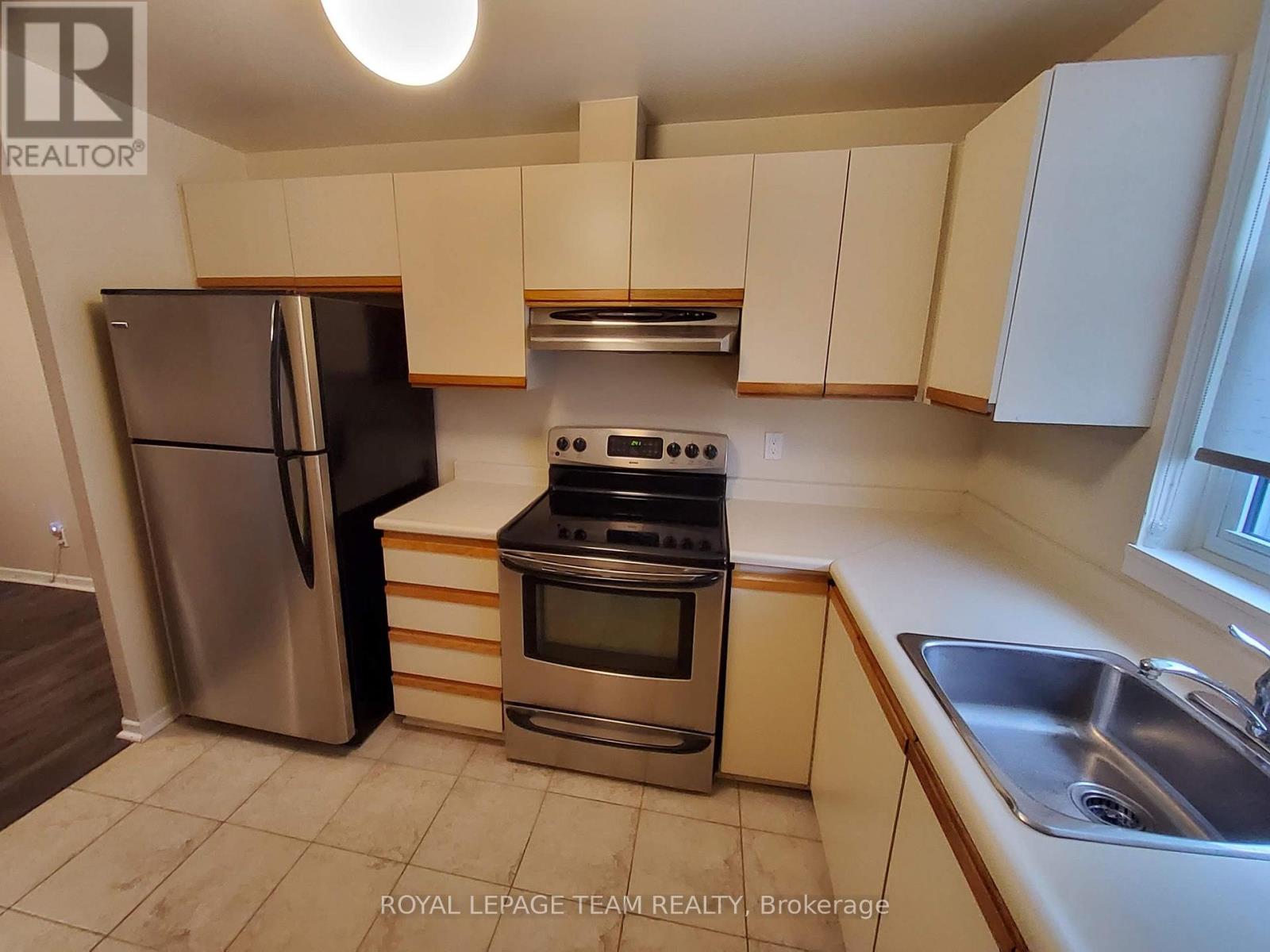 304 - 50 Burnside Avenue, Ottawa, Ontario  K1Y 2M2 - Photo 9 - X12644448