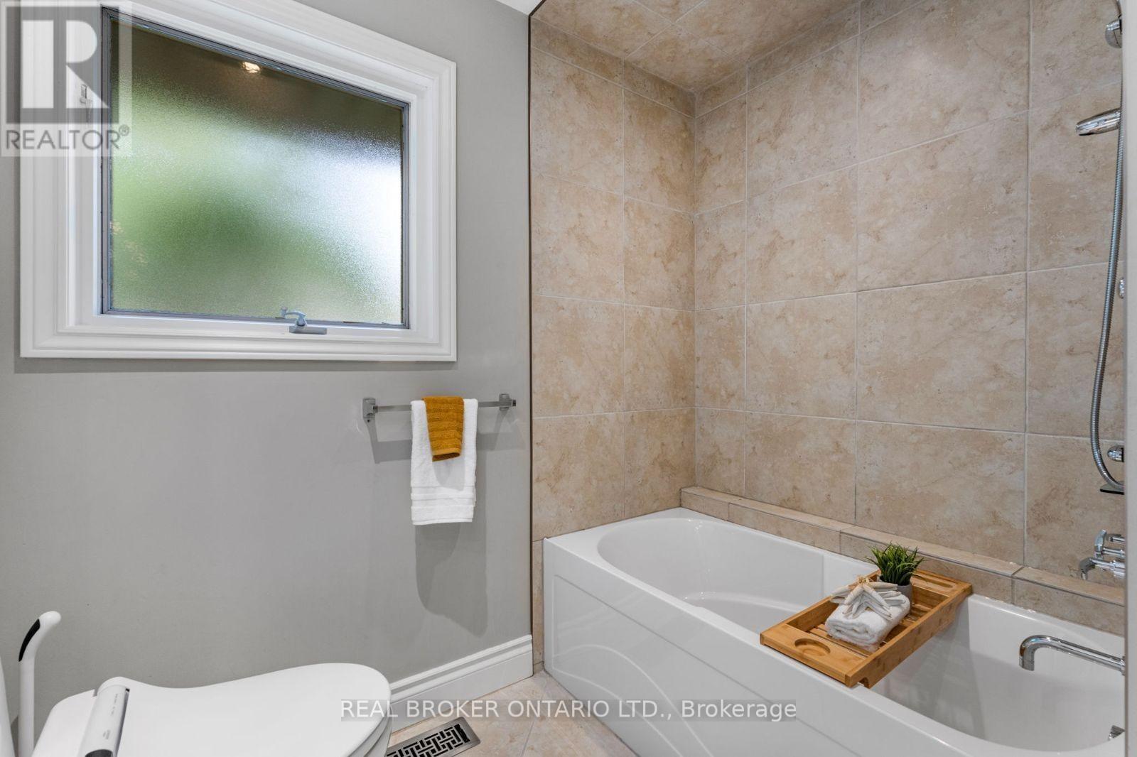 937 Montgomery Drive, Hamilton, Ontario  L9G 3H6 - Photo 26 - X12684738