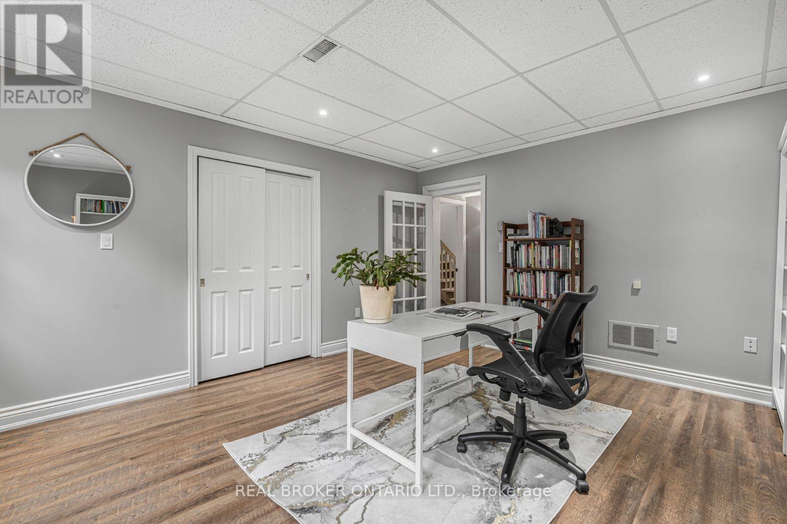 937 Montgomery Drive, Hamilton, Ontario  L9G 3H6 - Photo 32 - X12684738