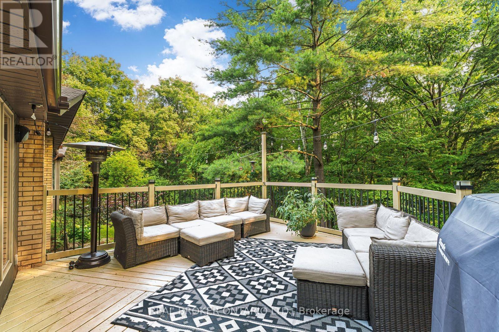 937 Montgomery Drive, Hamilton, Ontario  L9G 3H6 - Photo 41 - X12684738