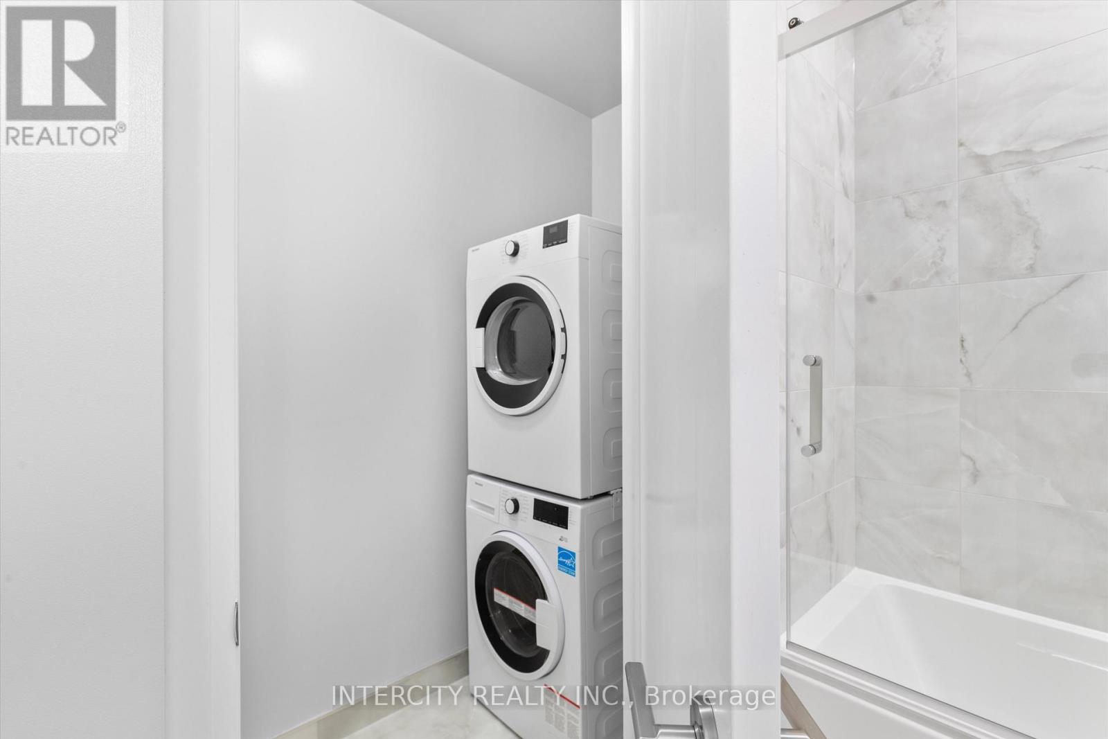 544 - 2075 King Road, King, Ontario  L7B 0R6 - Photo 16 - N12634292