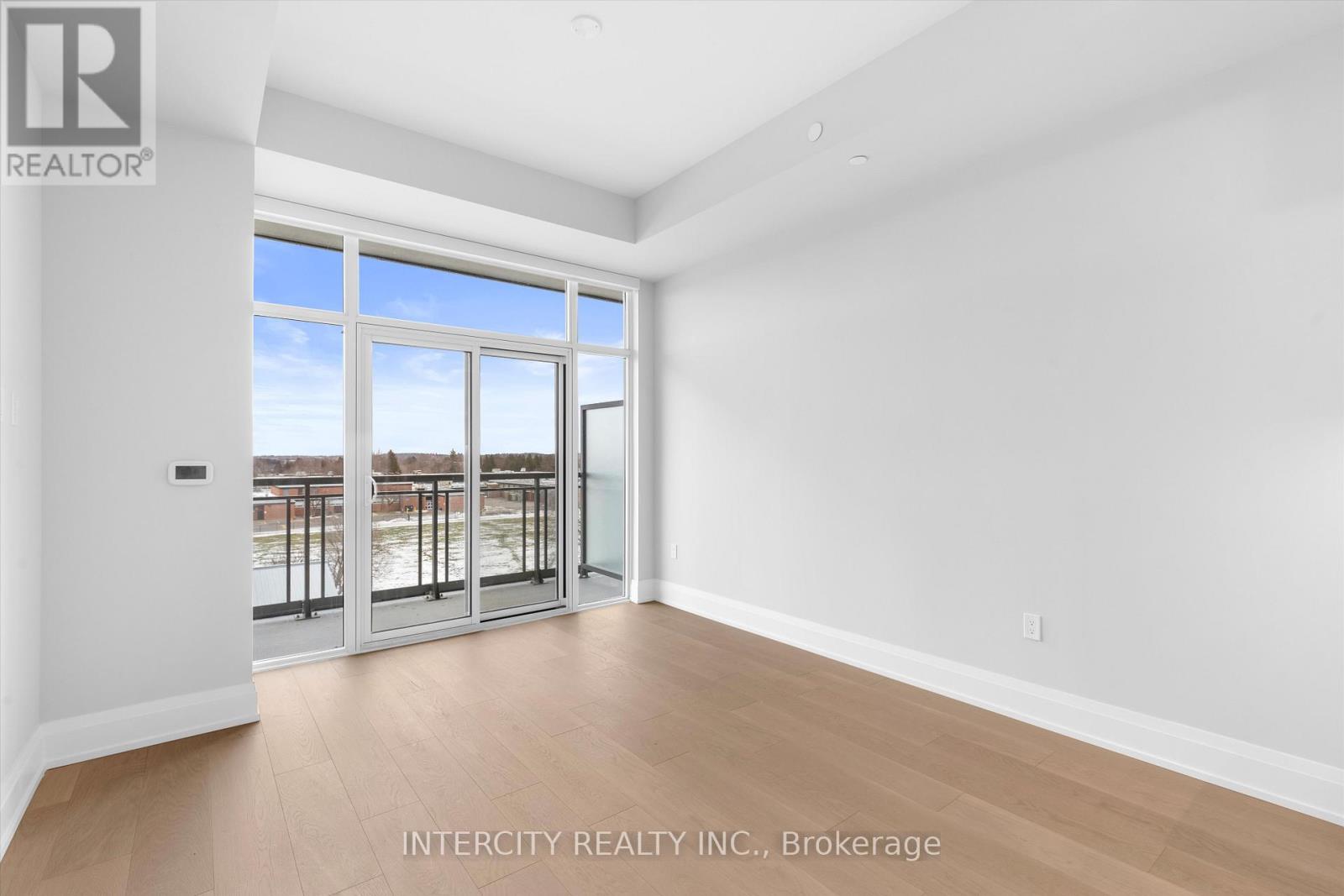 544 - 2075 King Road, King, Ontario  L7B 0R6 - Photo 6 - N12634292