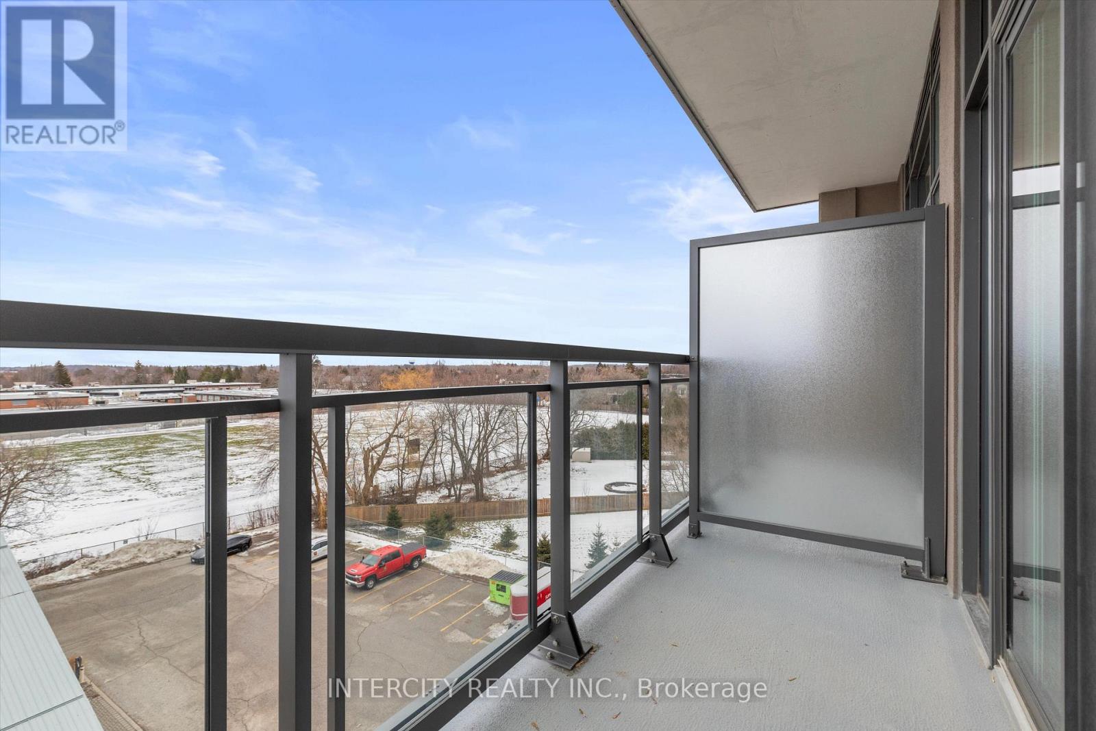 544 - 2075 King Road, King, Ontario  L7B 0R6 - Photo 9 - N12634292