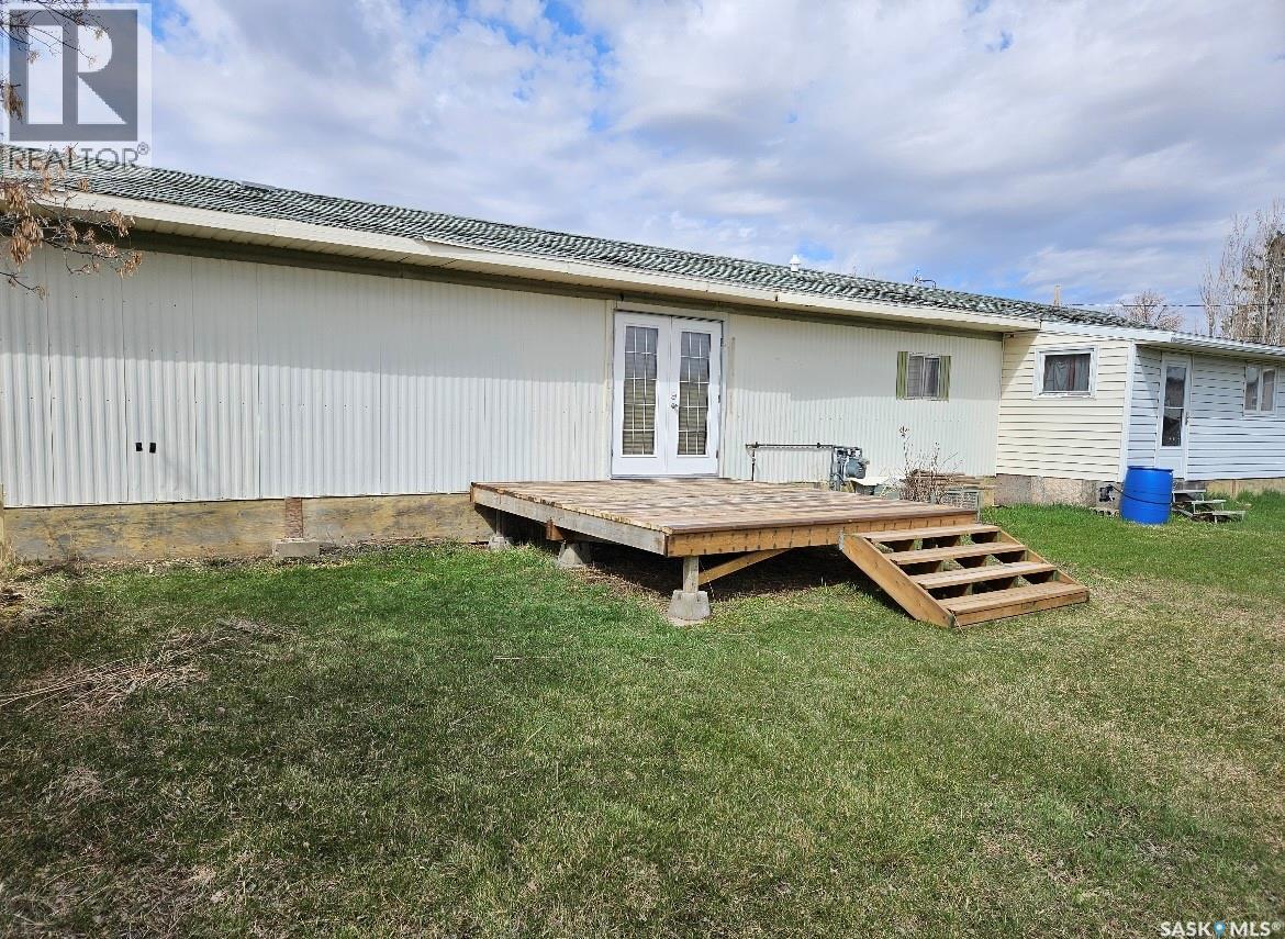 305 2nd Street W, Milden, Saskatchewan  S0L 2L0 - Photo 6 - SK995559
