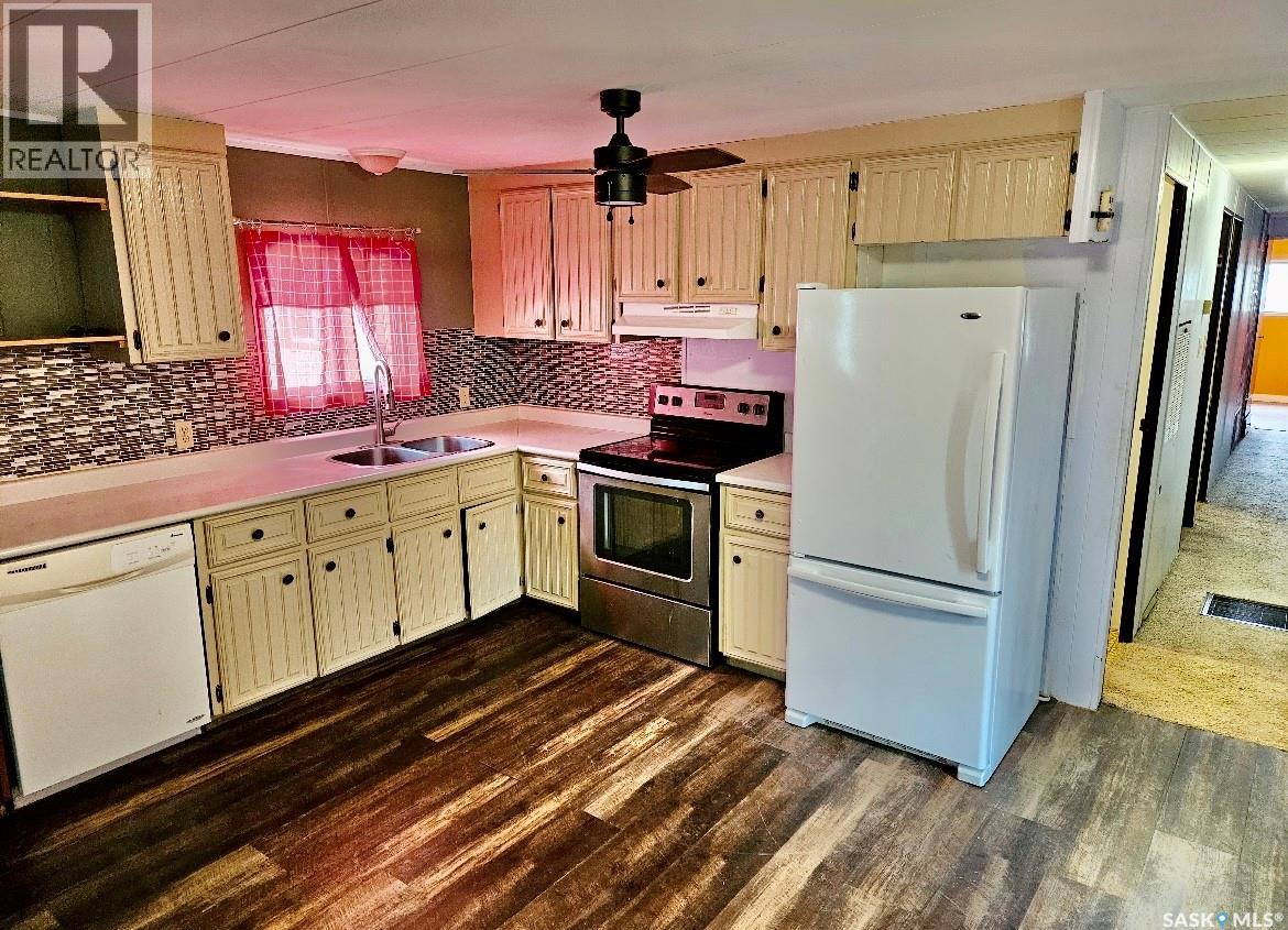 305 2nd Street W, Milden, Saskatchewan  S0L 2L0 - Photo 11 - SK995559