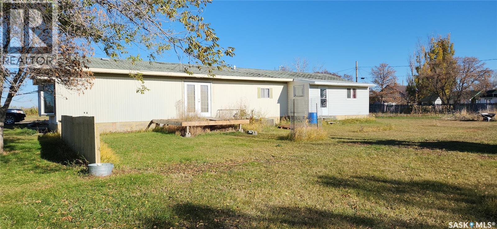 305 2nd Street W, Milden, Saskatchewan  S0L 2L0 - Photo 8 - SK995559