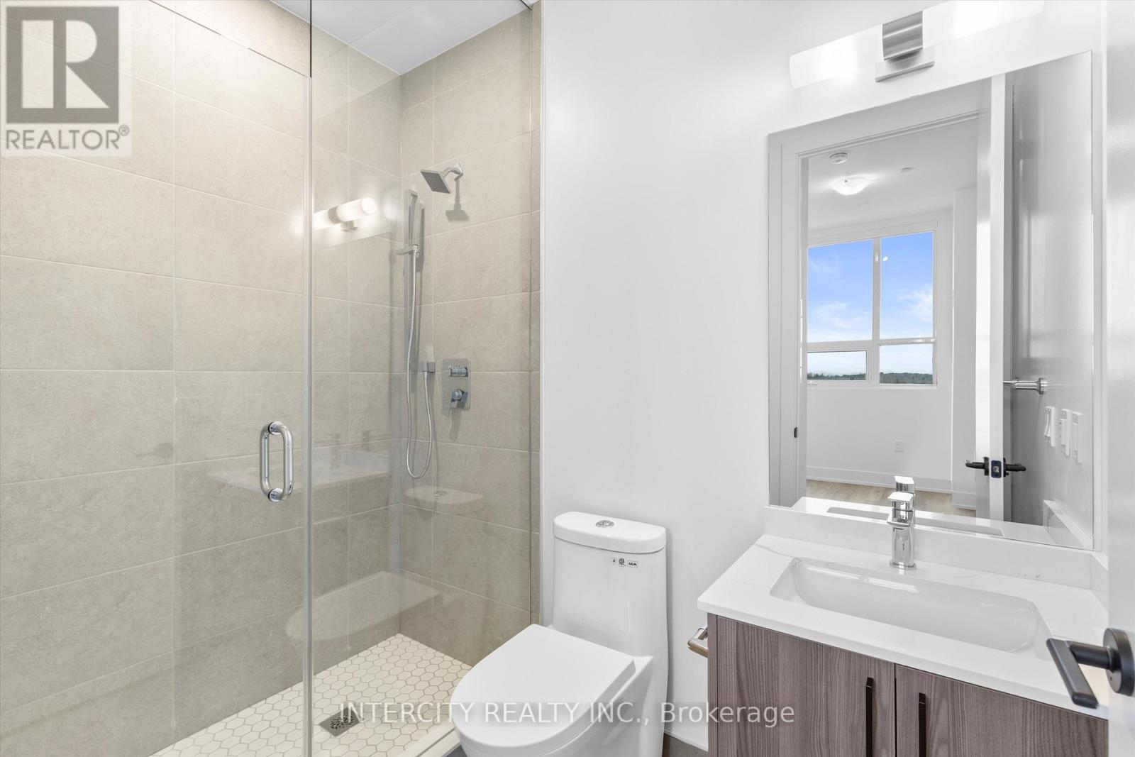 601 - 2075 King Road, King, Ontario  L7B 0R6 - Photo 13 - N12680706