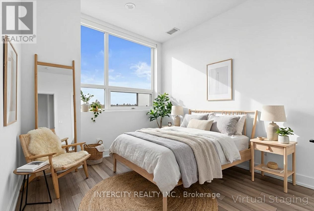 601 - 2075 King Road, King, Ontario  L7B 0R6 - Photo 10 - N12680706