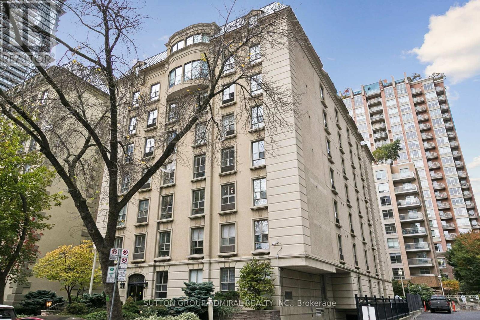 305 - 88 Charles Street, Toronto, Ontario  M4Y 2W7 - Photo 2 - C12684768