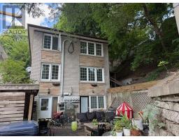 6 - 8 CASCI AVENUE, Toronto, Ontario