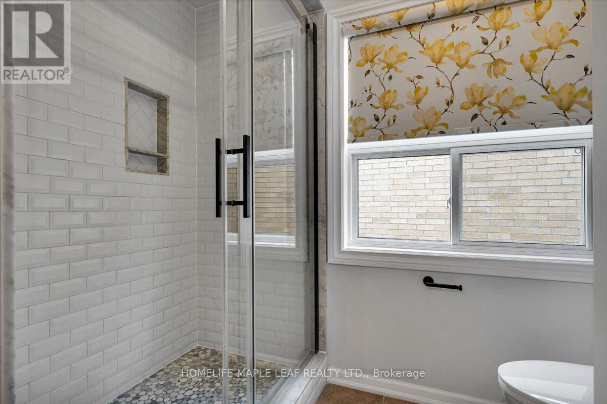 41 Ross Patrick Crescent, Newmarket, Ontario  L3X 3G9 - Photo 20 - N12684776