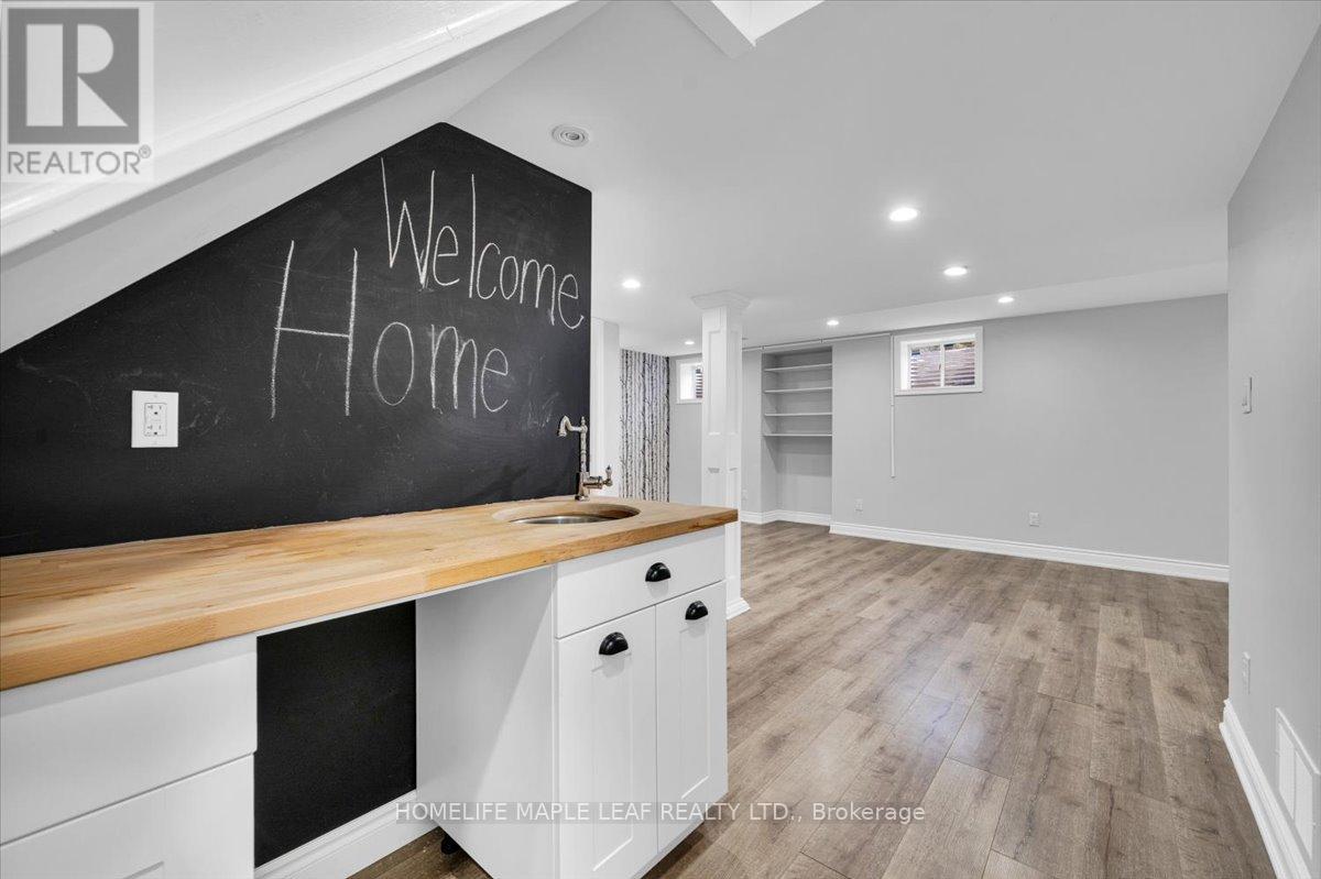 41 Ross Patrick Crescent, Newmarket, Ontario  L3X 3G9 - Photo 32 - N12684776