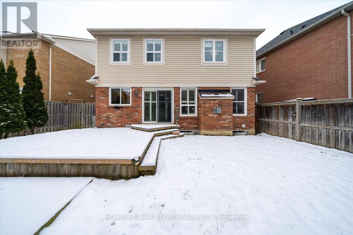 41 Ross Patrick Crescent, Newmarket, Ontario  L3X 3G9 - Photo 39 - N12684776