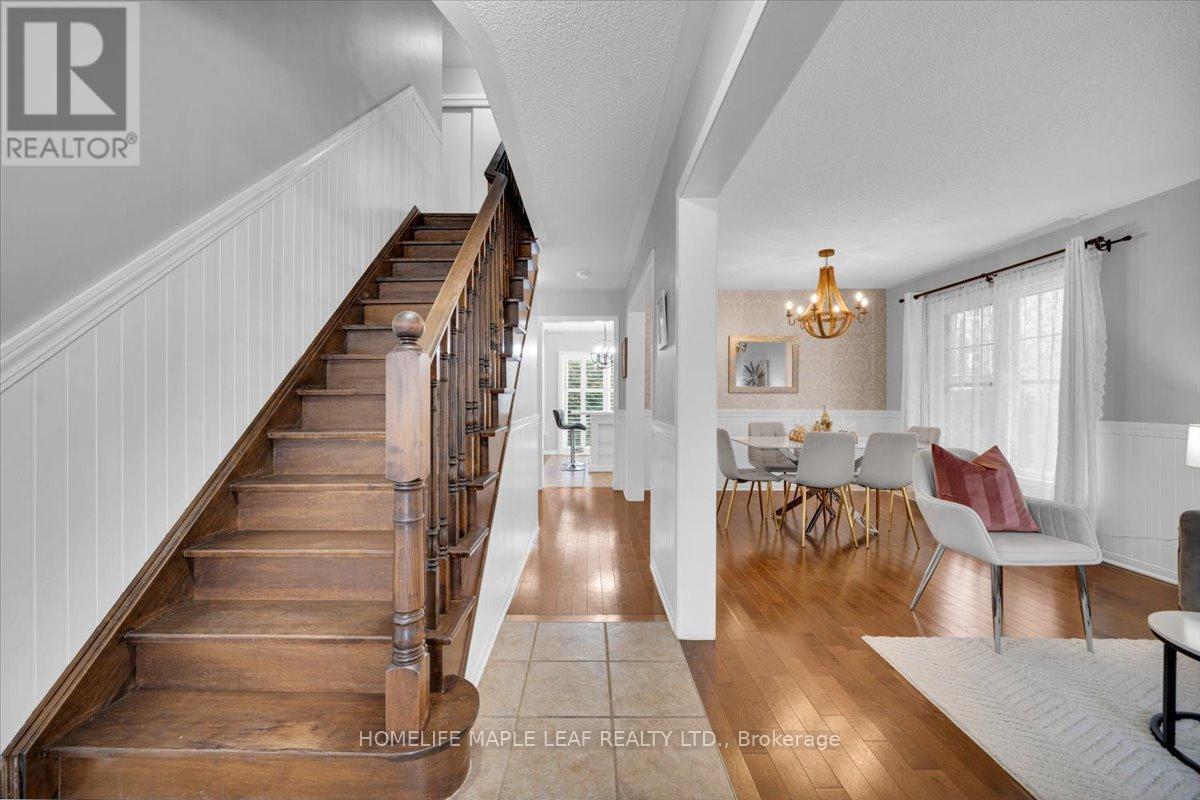 41 Ross Patrick Crescent, Newmarket, Ontario  L3X 3G9 - Photo 8 - N12684776