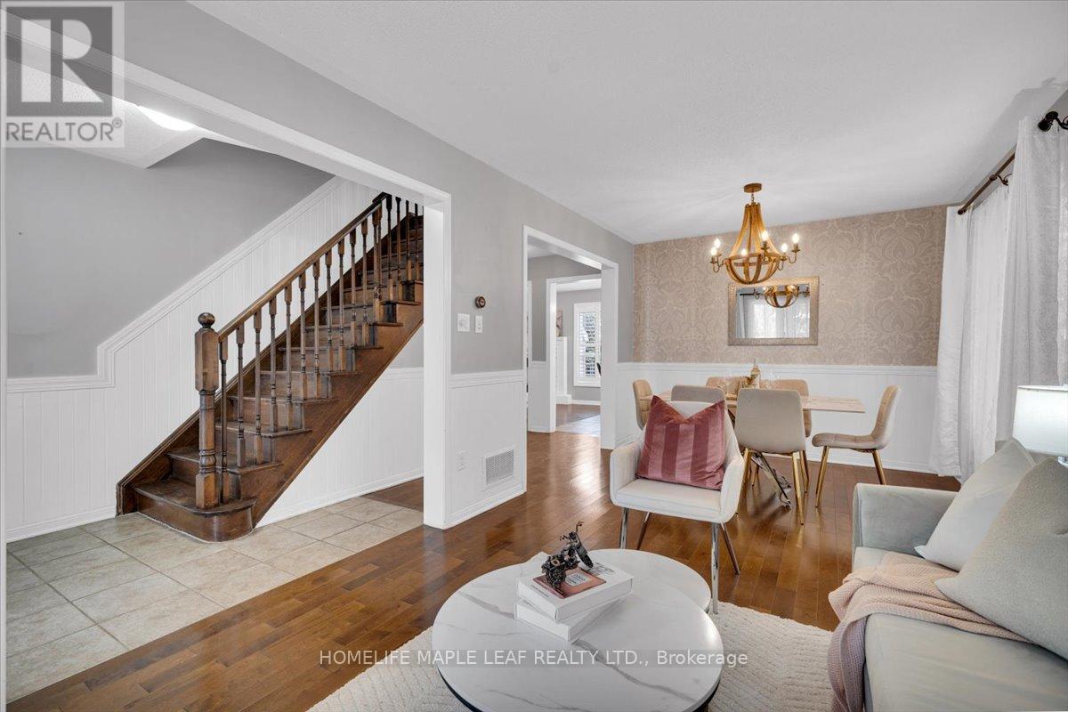 41 Ross Patrick Crescent, Newmarket, Ontario  L3X 3G9 - Photo 9 - N12684776