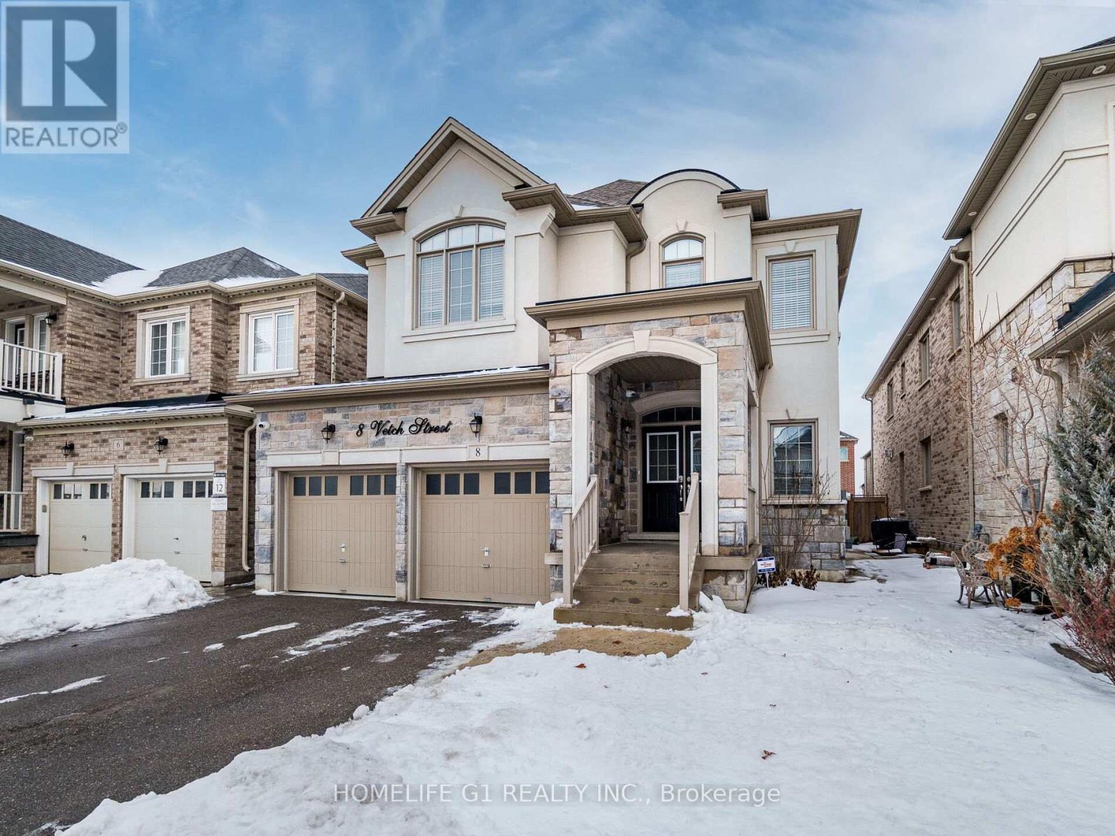 8 Vetch Street, Brampton, Ontario  L6Y 6C2 - Photo 4 - W12684774