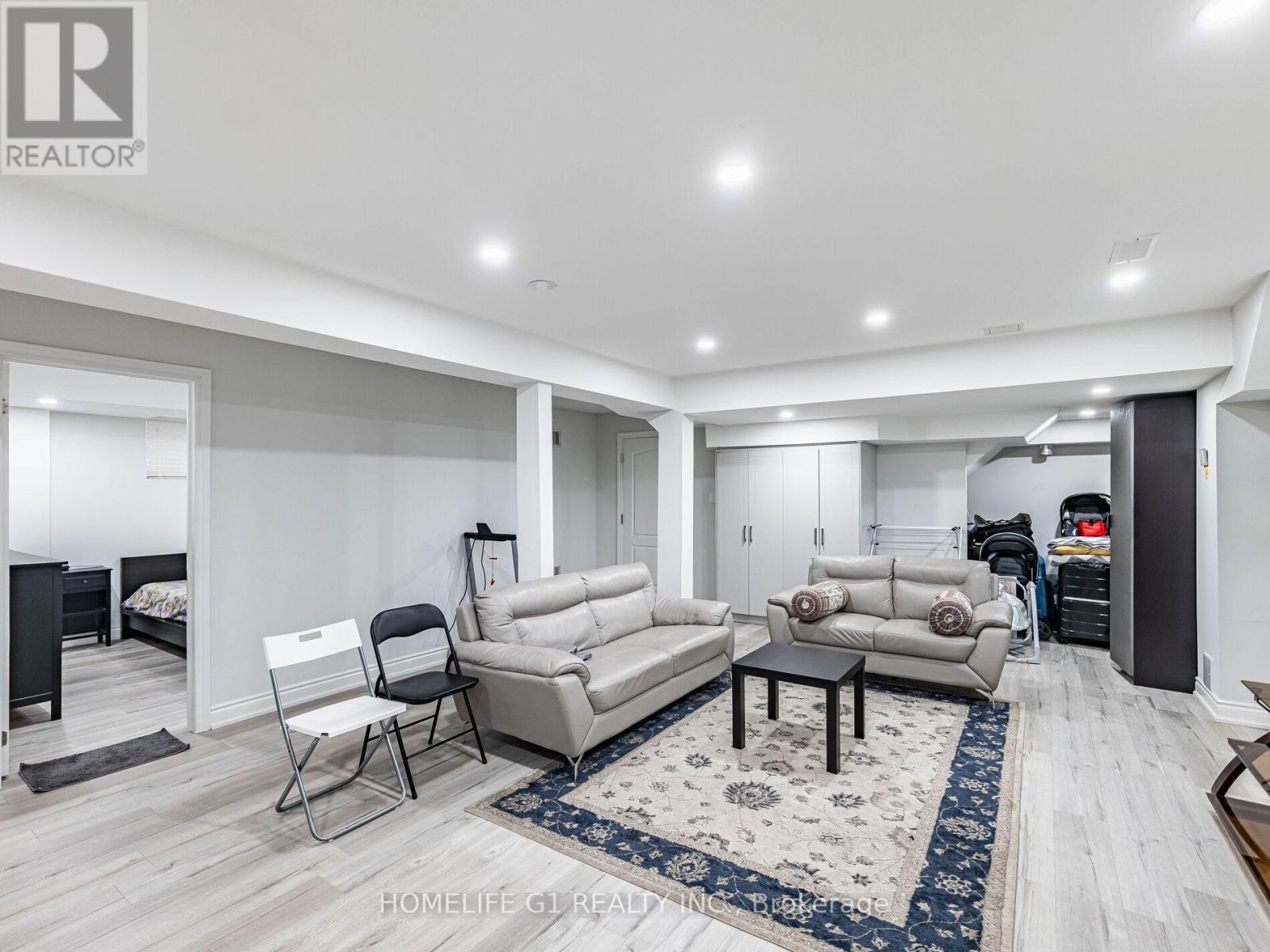 8 Vetch Street, Brampton, Ontario  L6Y 6C2 - Photo 41 - W12684774