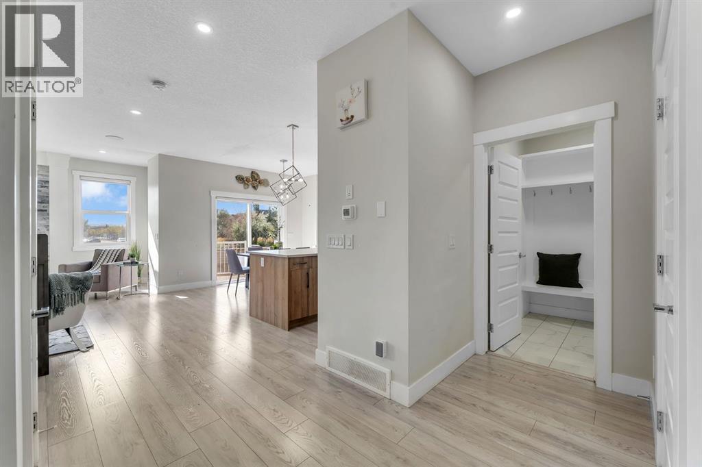 229 Walgrove Terrace Se, Calgary, Alberta  T2X 4E7 - Photo 4 - A2257396