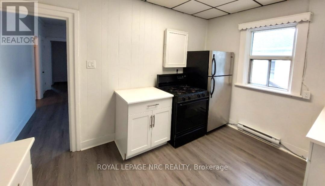 130 Main Street E, Port Colborne, Ontario  L3K 1S5 - Photo 5 - X12673414